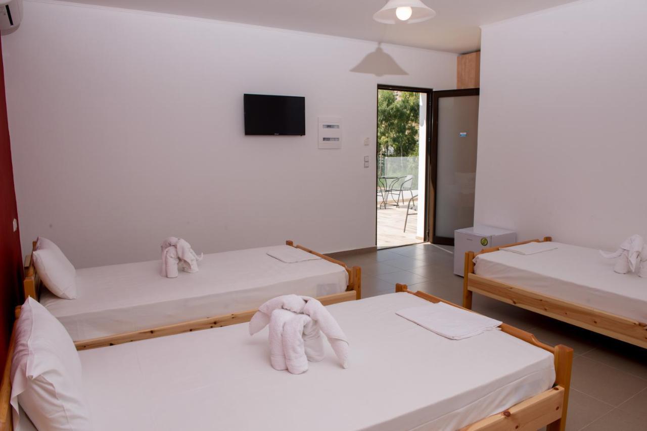 Otel Paradise 3*